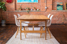 Load image into Gallery viewer, Henrik Dining Table